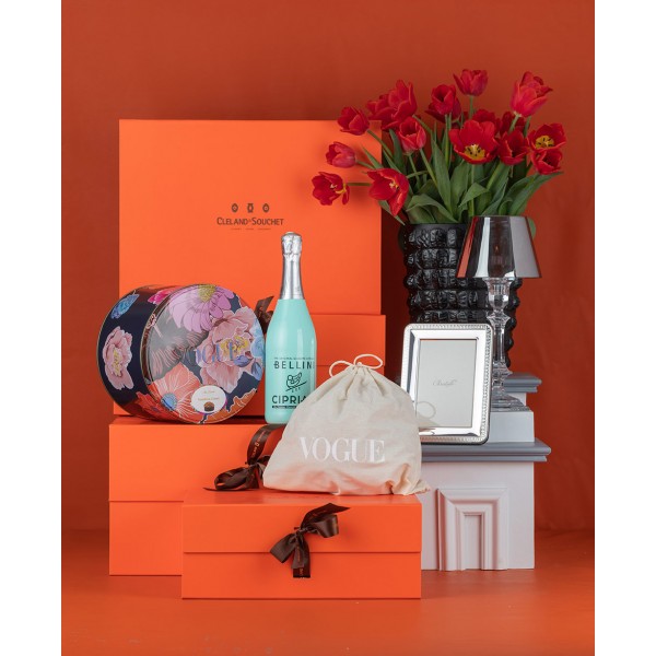 Vouge & Bubbles Luxury Gift Box