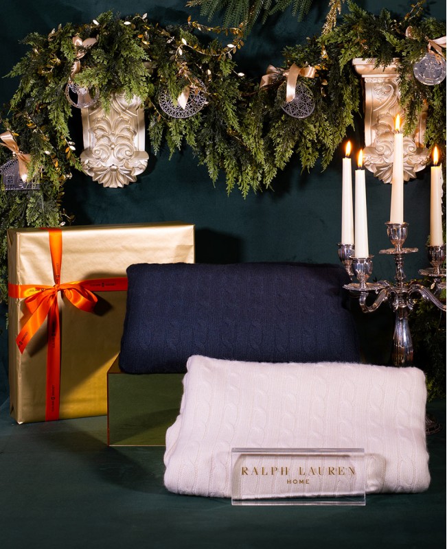The Ralph Lauren Cashmere Throw The Ralph Lauren Cashmere Throw