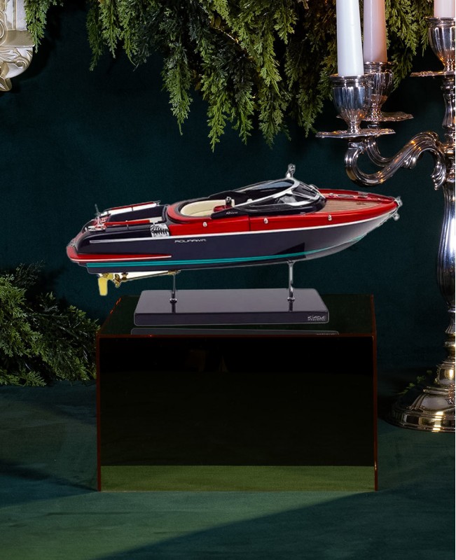 The Riva Acquariva The Riva Acquariva