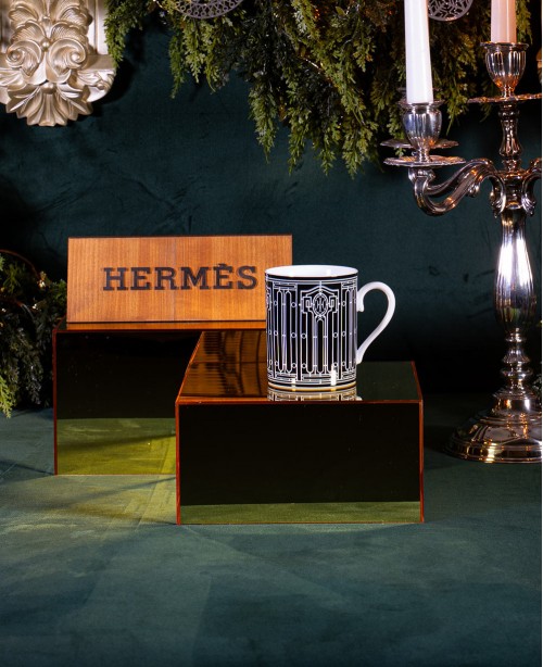 The Hermes H Deco