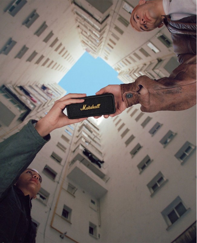 The Marshall Portable Speaker - Middleton BT Black & Brass The Marshall Portable Speaker - Middleton BT Black & Brass