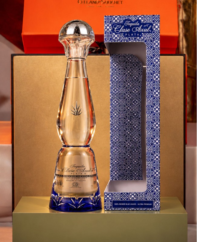 The Clase Azul Blanco Tequila