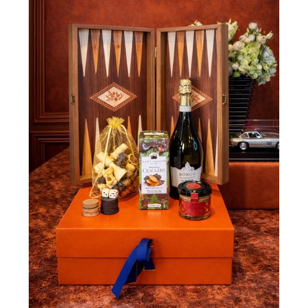 Games, Gourmet & Bubbles Gift Hamper