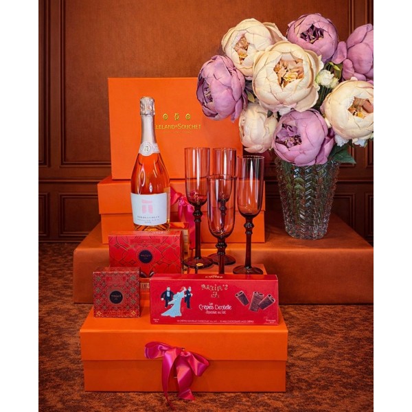 Mother's Day Rose Gift Set