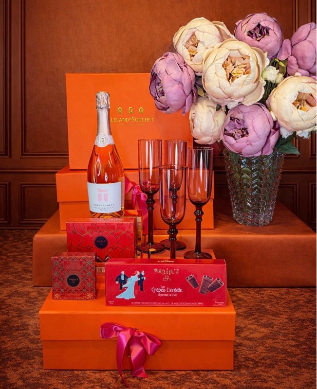 Mother's Day Rose Gift Set