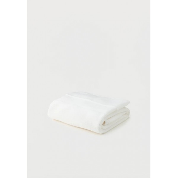 Ralph Lauren - Avenue White Guest Towel ...